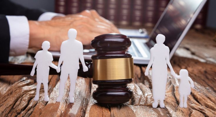 Choose best family lawyer for divorce